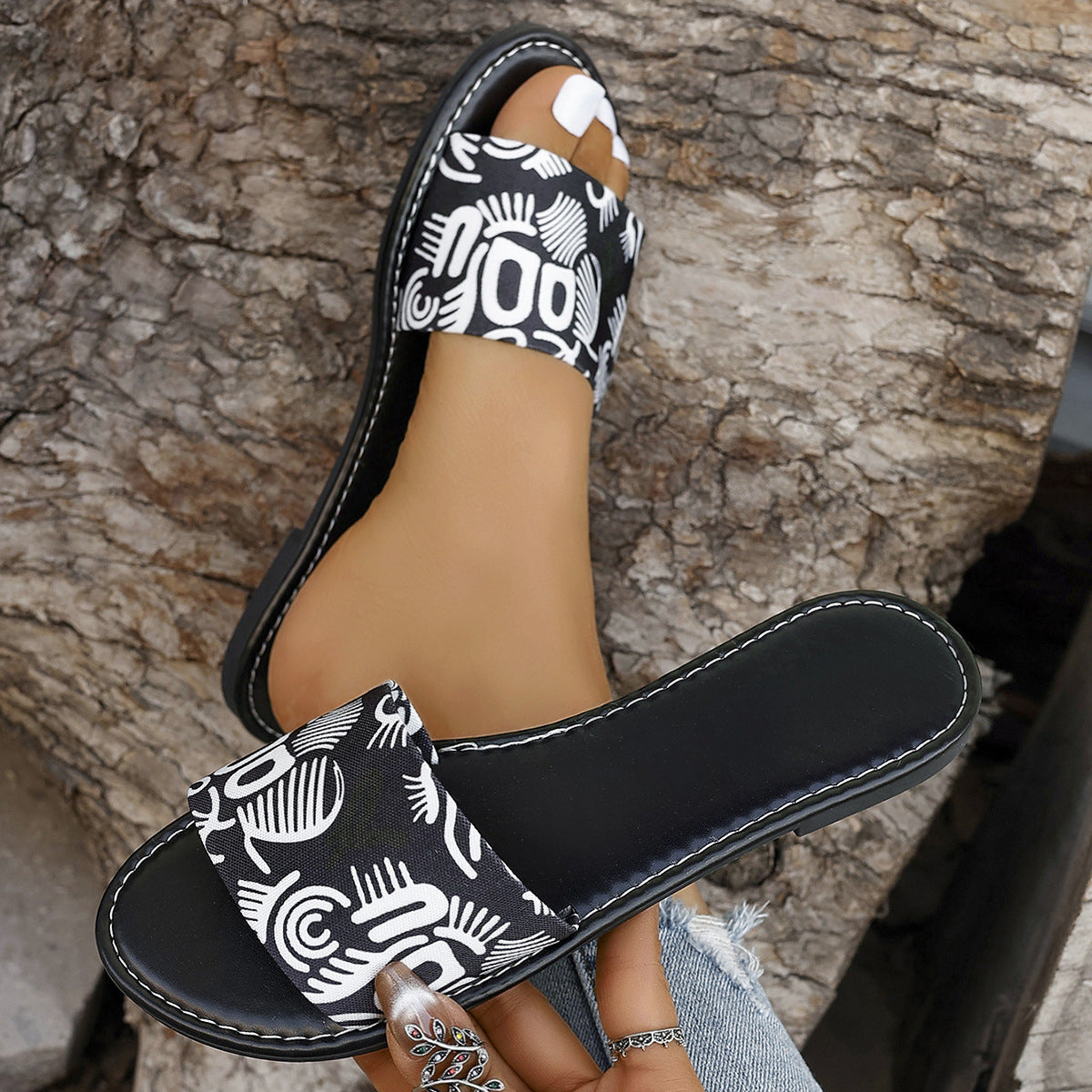 New Fashion Graffiti Print Sandals For Women Summer Round Toe Low