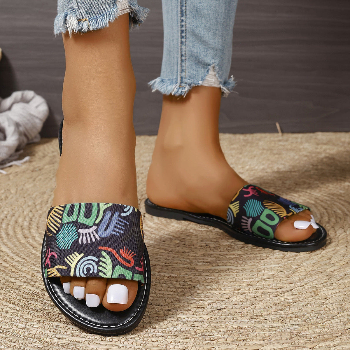 New Fashion Graffiti Print Sandals For Women Summer Round Toe Low